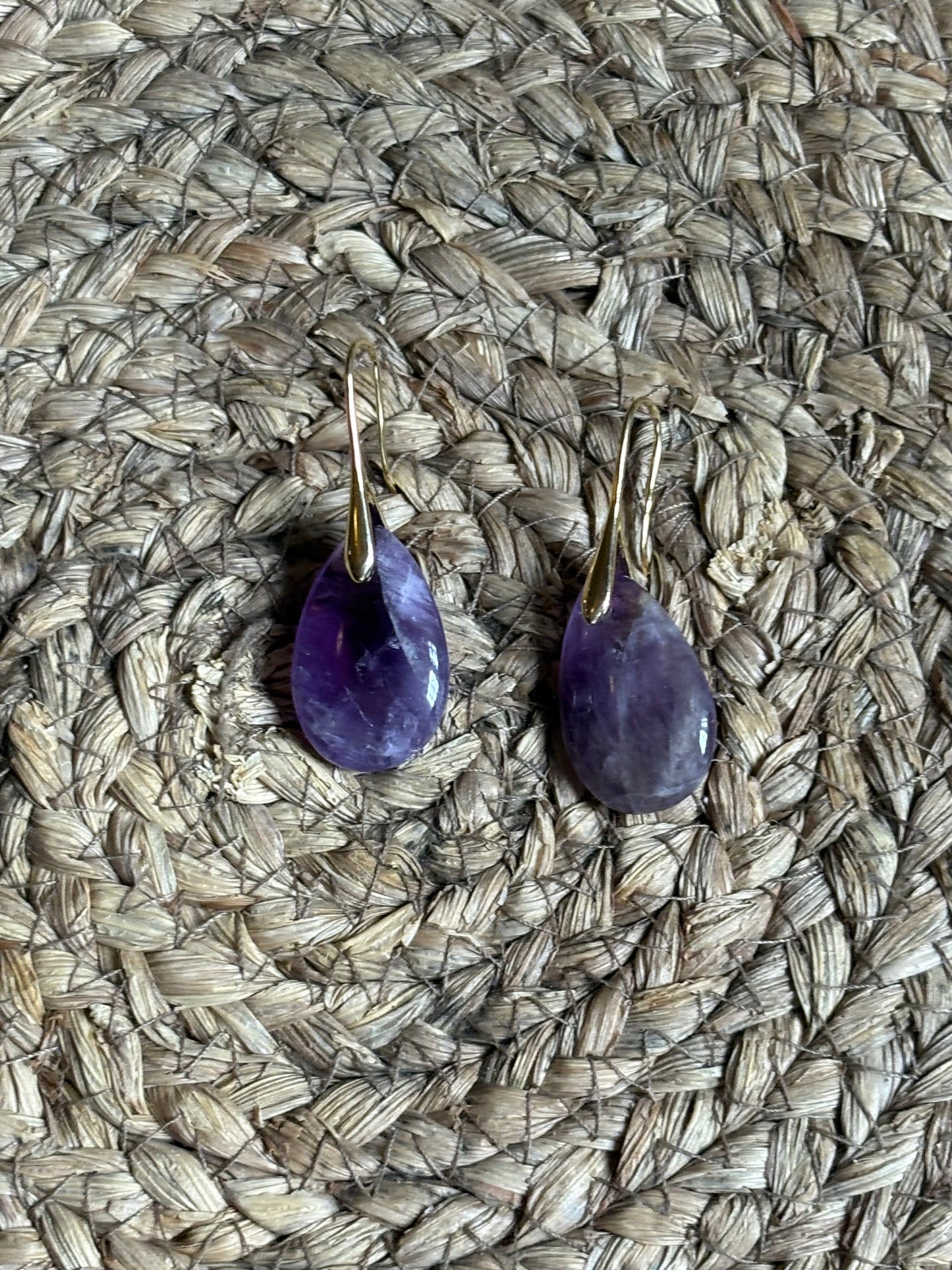 Pendientes Gota de Piedra Natural Engarzada en dorado (3 Variantes)