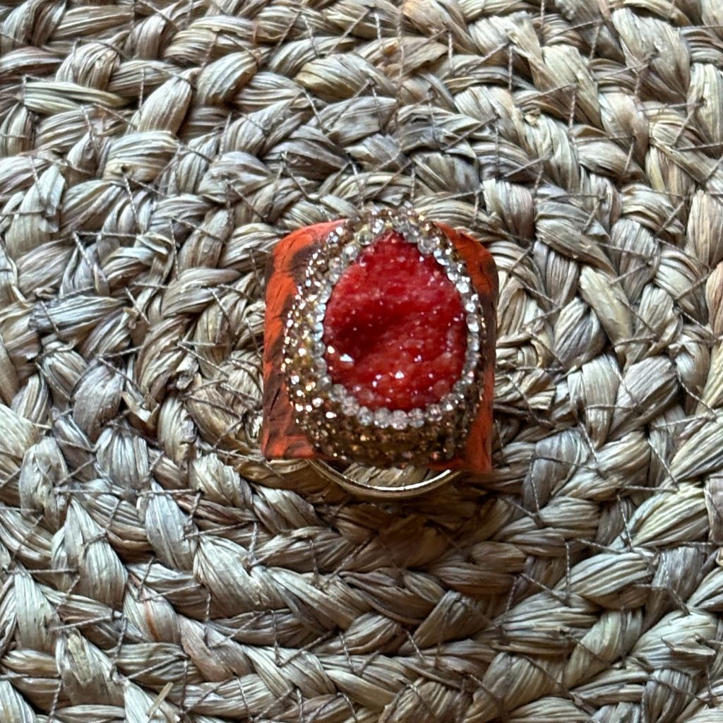 Anillo Drusa Brillante – Diseño Artesanal en Colores