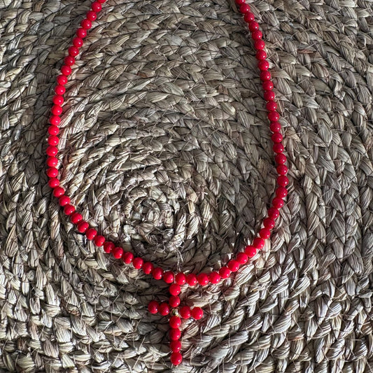Gargantilla de Cuentas Rojas con Cruz de Coral - Estilo Mediterráneo