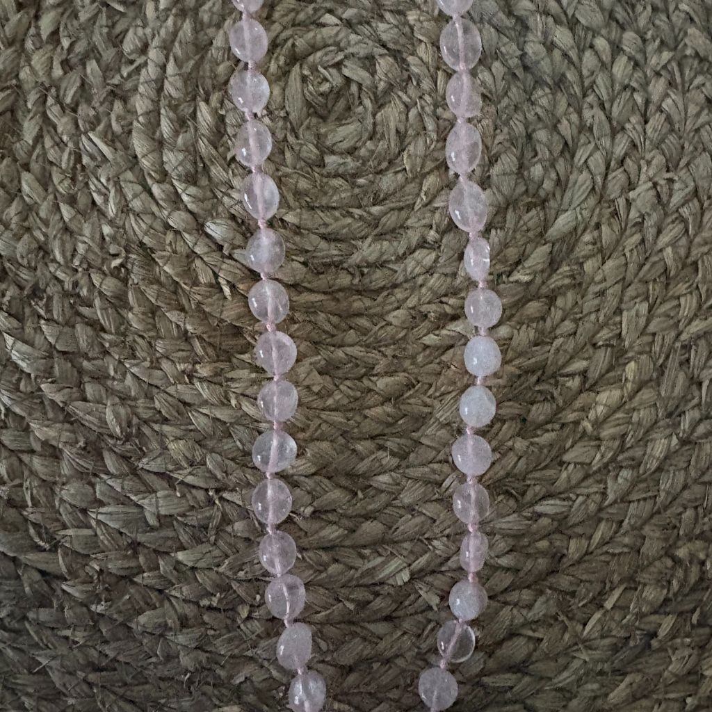 Collar de Cuentas Circulares Translúcidas - Estilo Minimalista