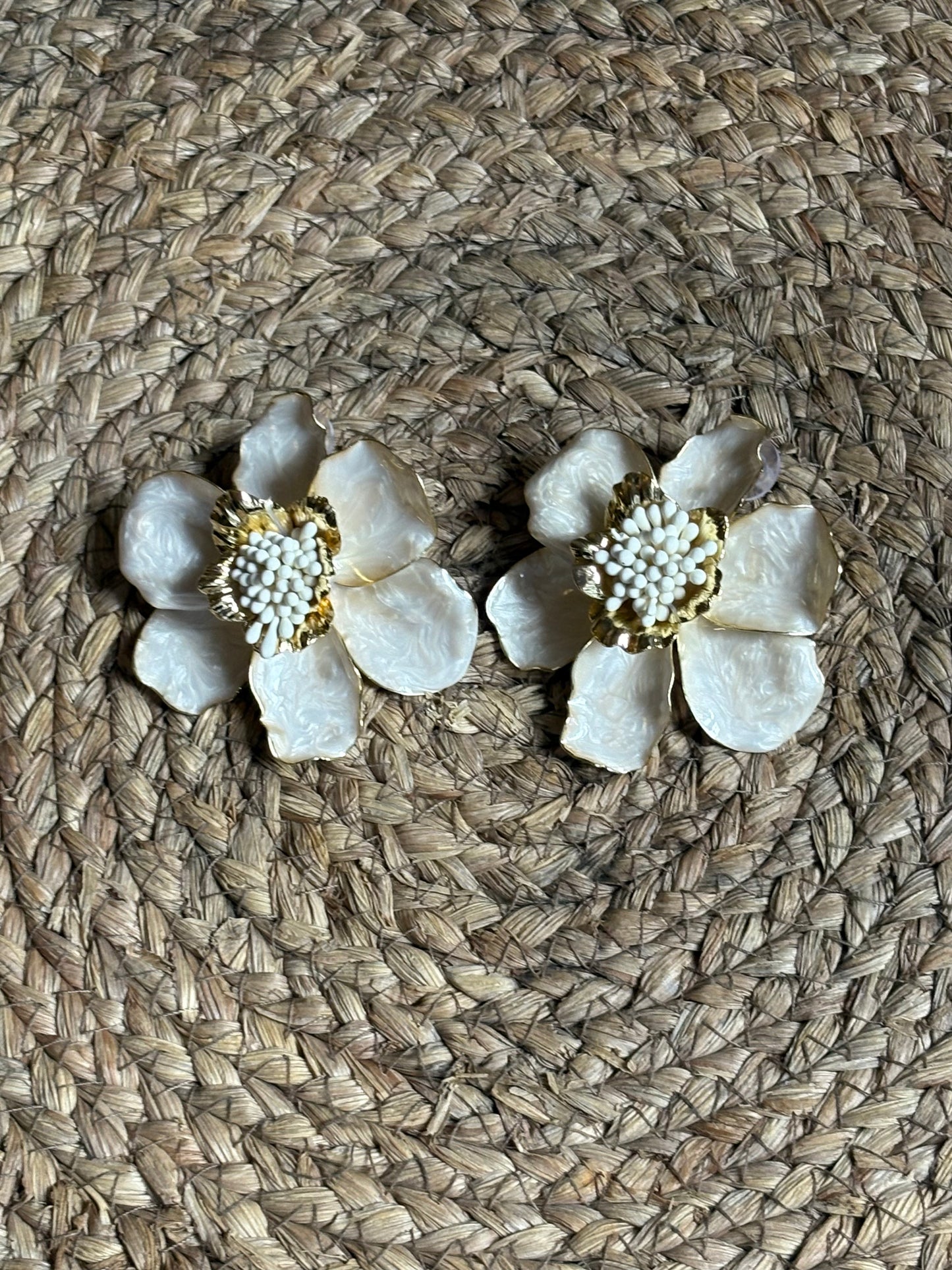 Pendientes Flor Flamenca 'Azahar' - Colección Keka Durán (Blanco y Rosa)