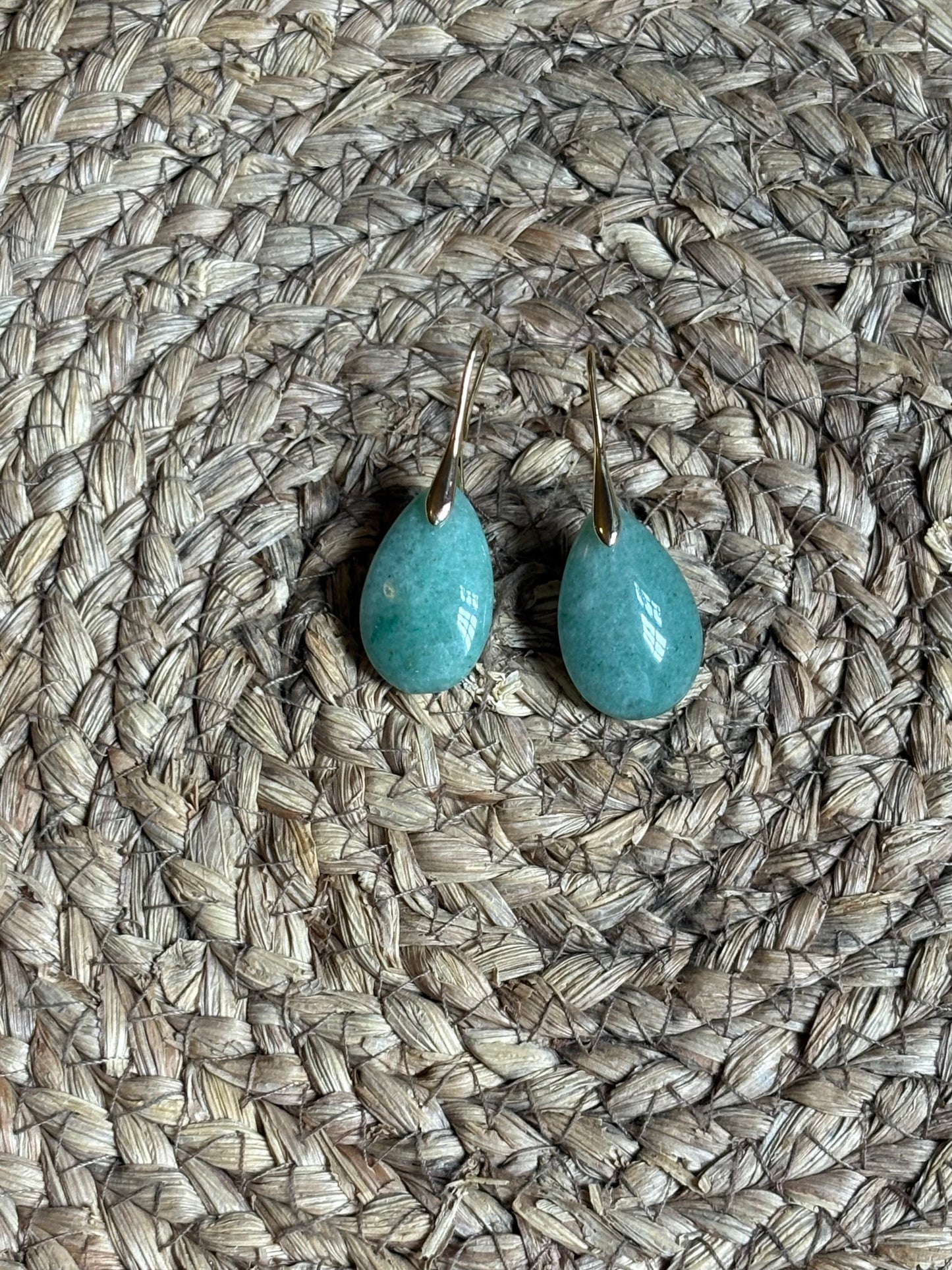 Pendientes Gota de Piedra Natural Engarzada en dorado (3 Variantes)