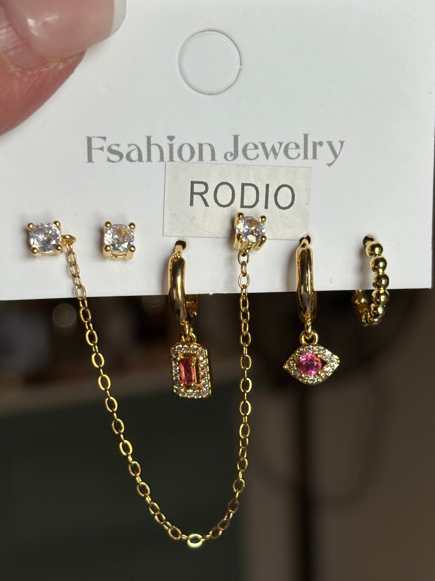 Set de Pendientes Minimalistas con Cadena y Dijes Brillantes – Rodio/Dorado (Varias Combinaciones)