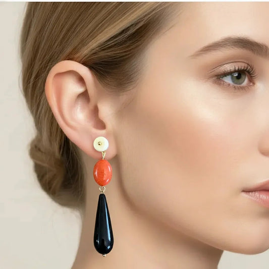 Pendientes largos efecto coral con lágrima negra – Estilo vintage elegante
