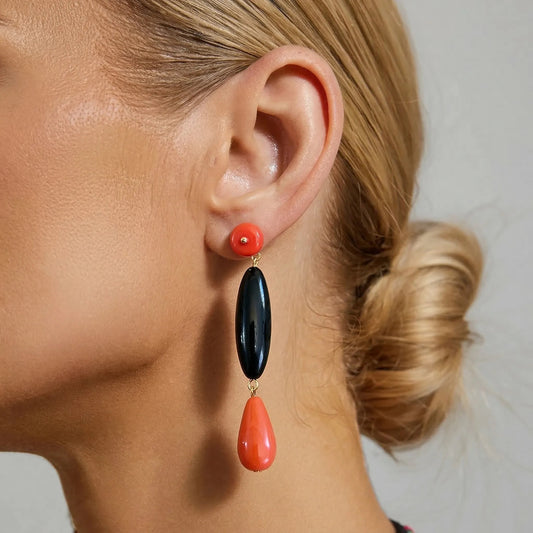 Pendientes largos bicolor coral y negro estilo elegante