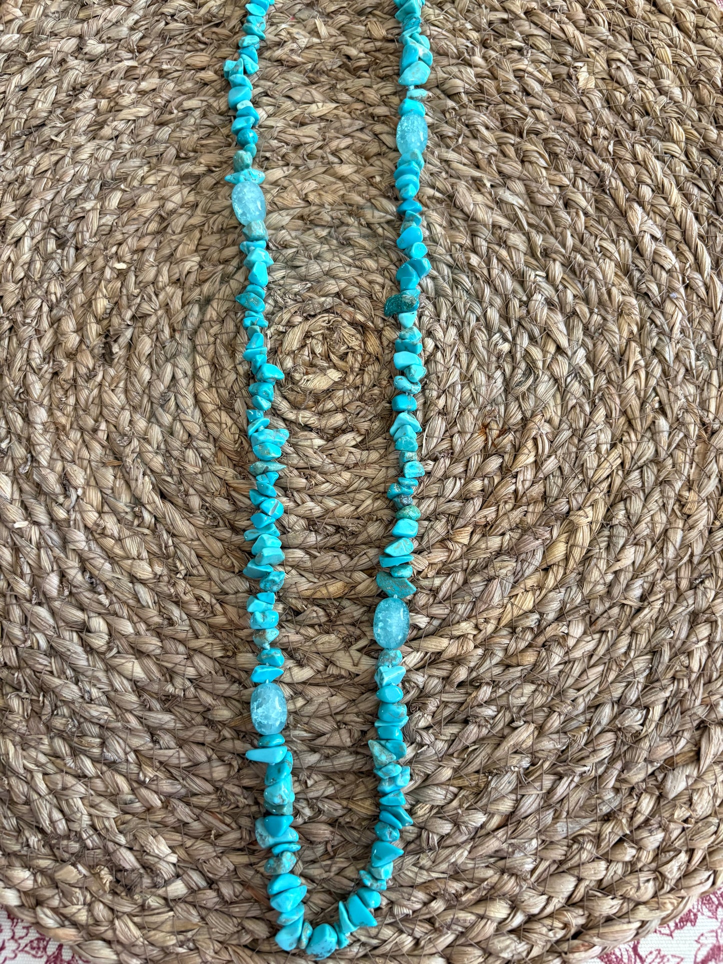 Collar Boho de Piedras Irregulares y Cuentas de Resina (2 colores)