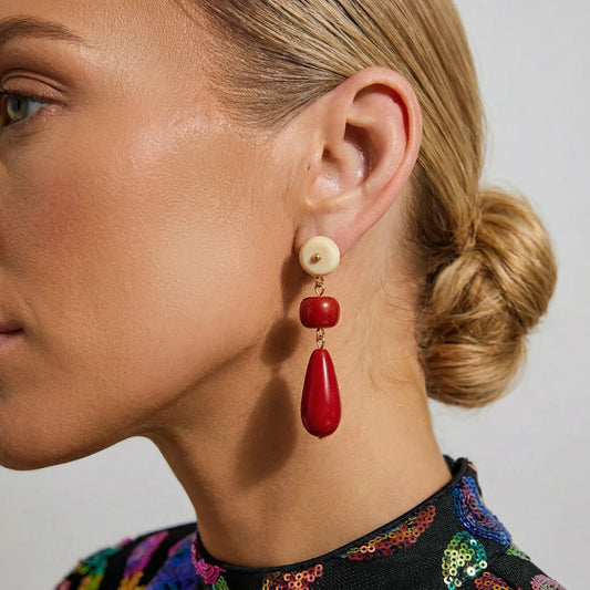 Pendientes lágrima rojos con detalle marfil